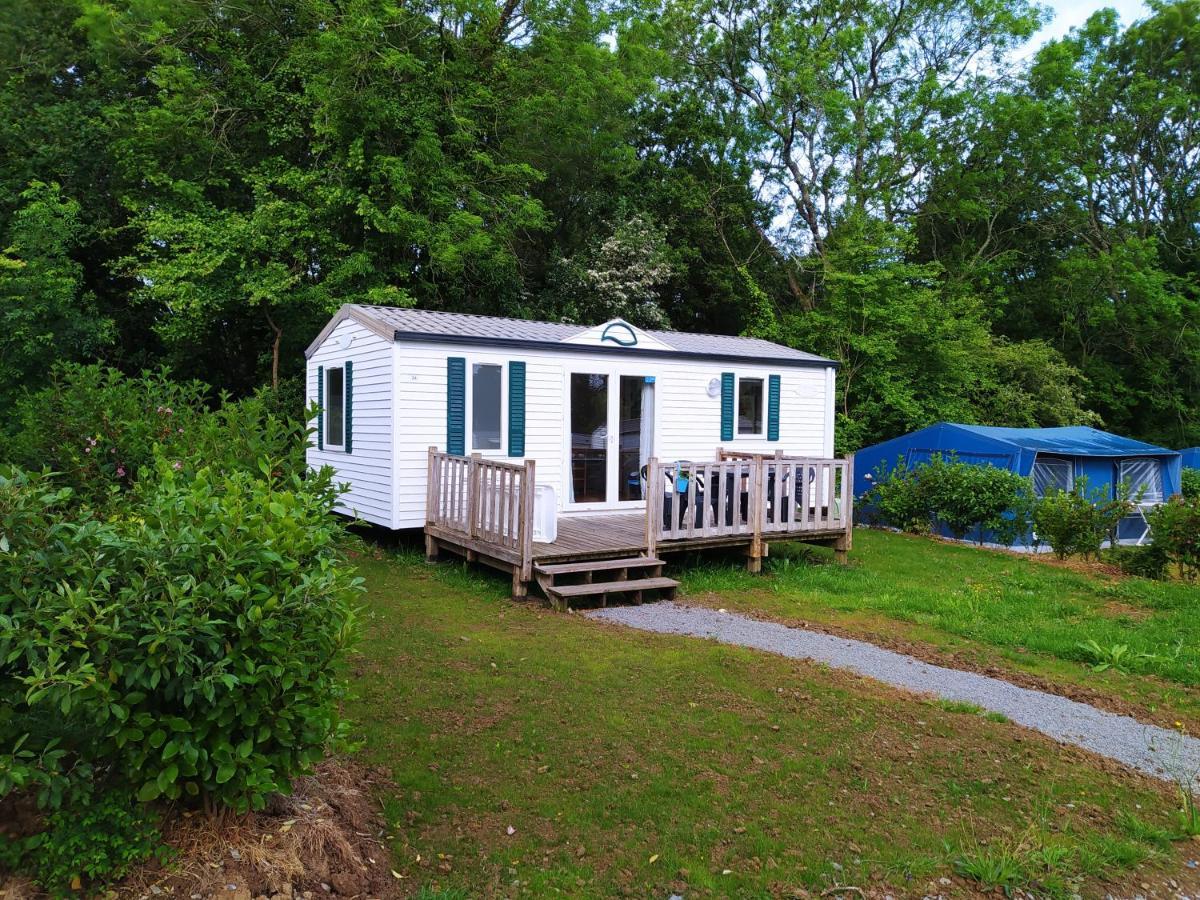 Hebergements Camping "Les Pieds Dans L'Eau" Crozon Esterno foto