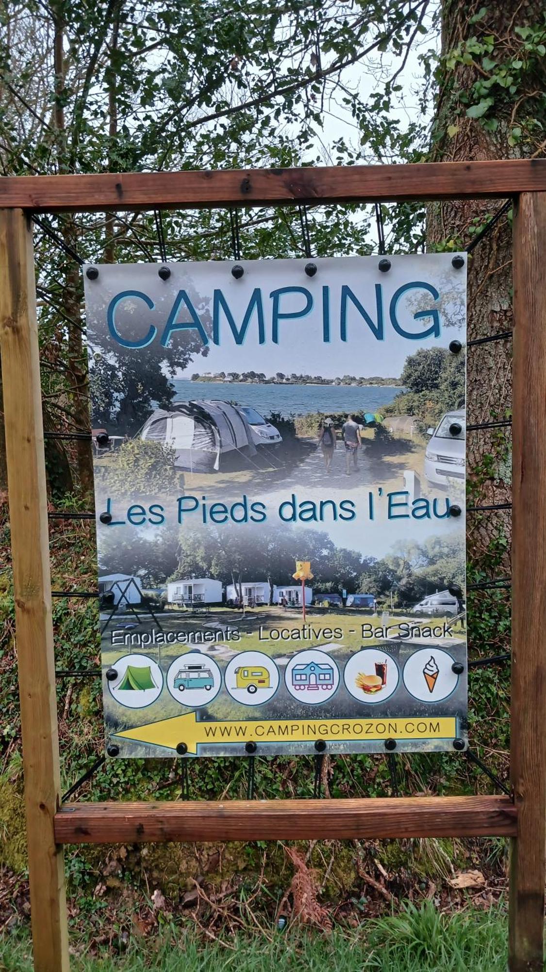 Hebergements Camping "Les Pieds Dans L'Eau" Crozon Esterno foto